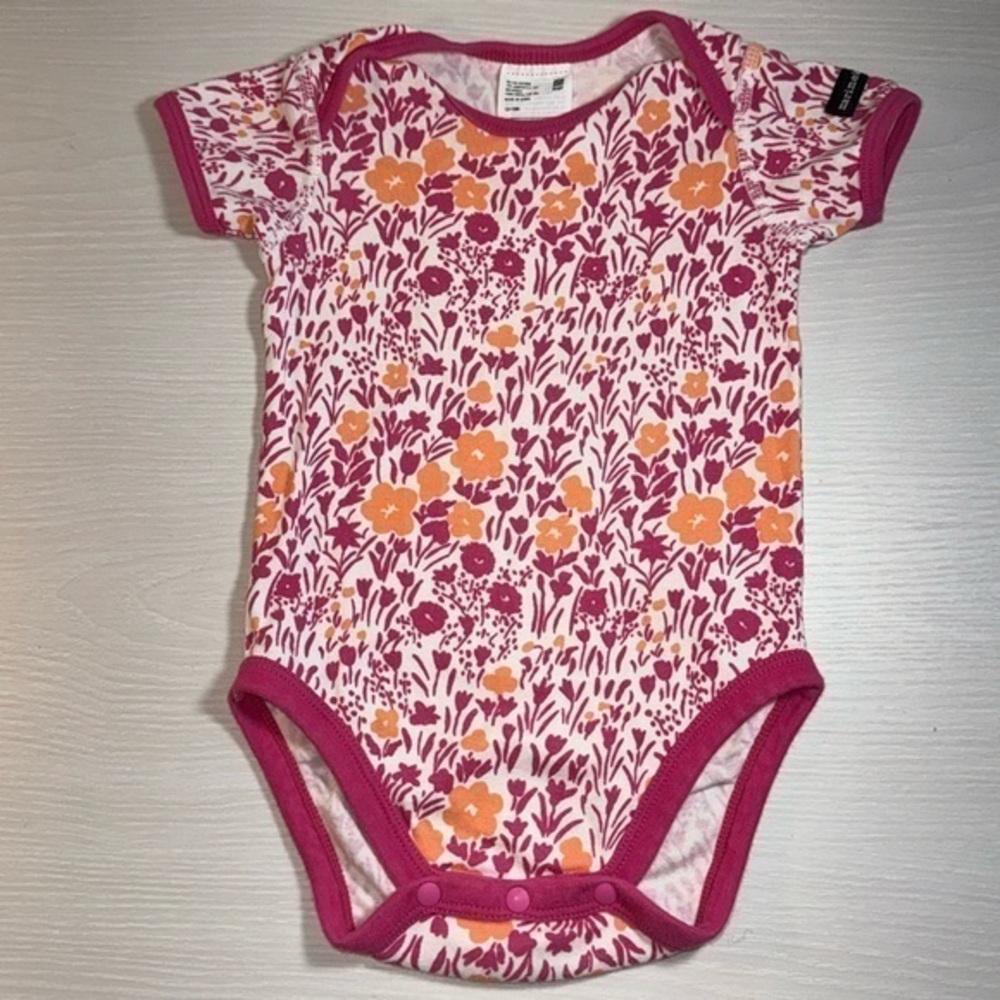 Marimekko Uniqlo Baby 12-18M Pink Orange Spring Floral Print Bottom Snap Onesie